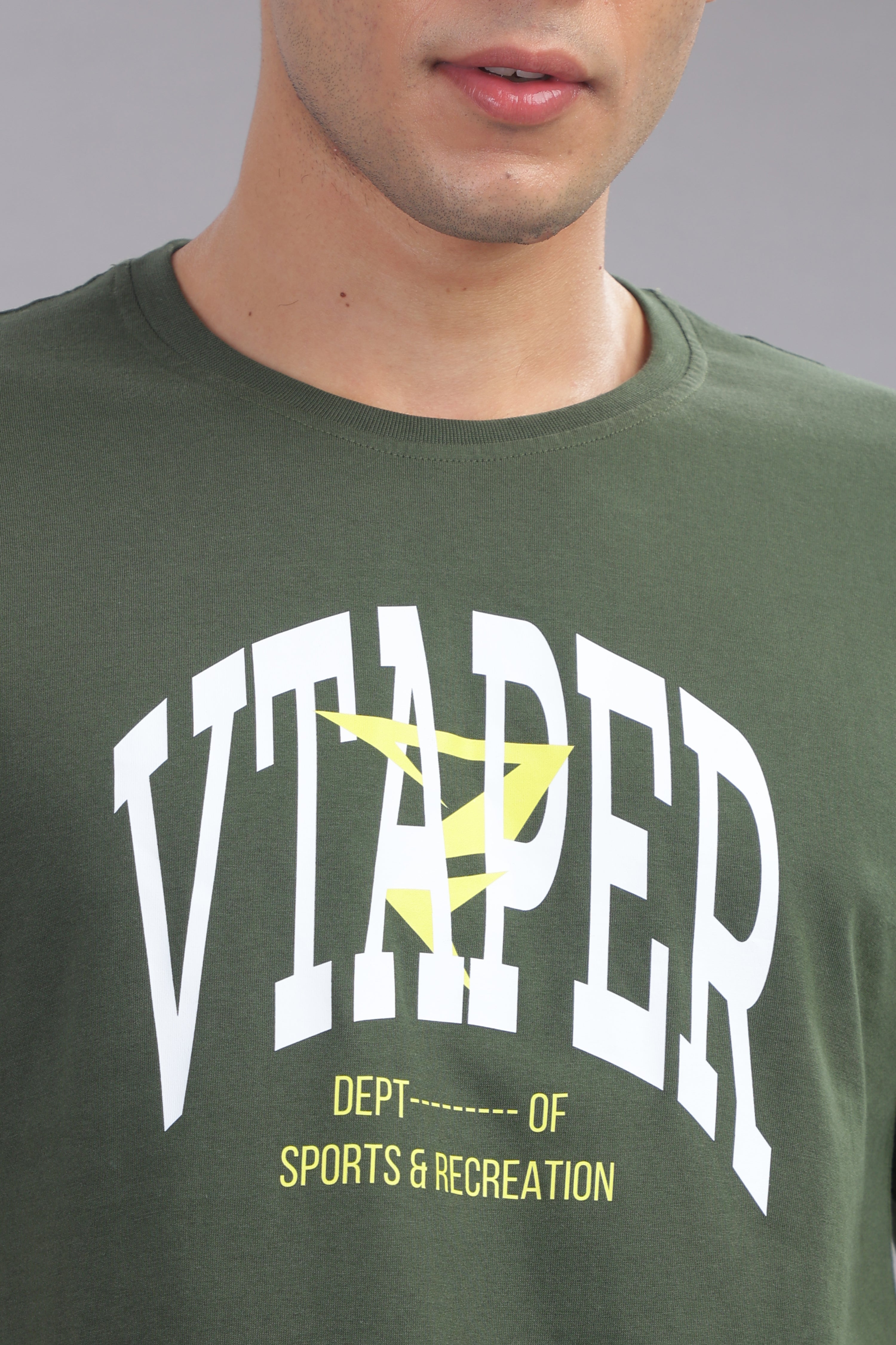 VTAPER BOLD GRAHIC TSHIRT